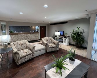 Baymont by Wyndham Peoria - Peoria - Resepsjon