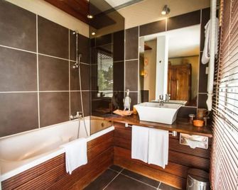 Hotel de Charme Le Sud Bretagne - Pornichet - Salle de bain