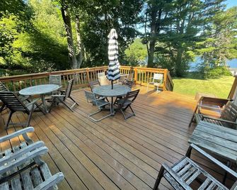Candlewood Lakefront-Exclusive- Ideal Vacation - Danbury - Patio
