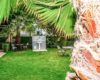 Astorian Grand Hotel - Naivasha - Innenhof