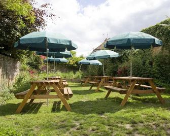 The William Caxton - Tenterden - Patio