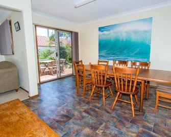 Government Rd 63 Shoal Bay - Shoal Bay - Dining room