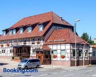 Hotel & Restaurant Ernst - Giesen - Building