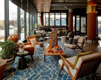 موكسي دينفر تشيري كريك - دنفر (كولورادو) - ردهة