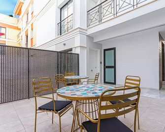 Málaga Rivas 34 Suites Homes - Malaga - Patio