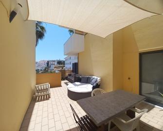 Dream Lagos B&B - Lagos - Balcony