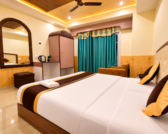 Hotel Shorya Regency Shimla - Shimla - Habitación