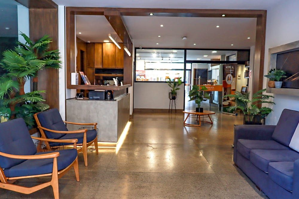 Madero Hotel & Suites - לה פאז - לובי