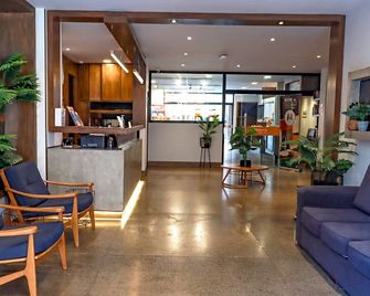 Madero Hotel & Suites - לה פאז - לובי