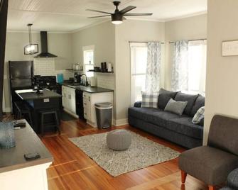 Helen's Grace Haven - Mount Airy