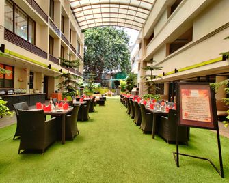 Citrus Hotel Lonavala - Lonavala - Ristorante