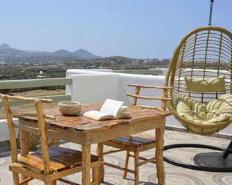 Hawk Stone - Plaka - Balkon