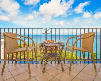 Albergo Italia - Beach Hotel - Ischia - Balcón