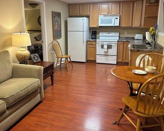 Simply Sunny Cozy 1 BR w/Patio - Ooltewah - Kitchen