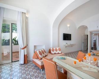 Casa Caprile Positano - פוזיטאנו - חדר אוכל