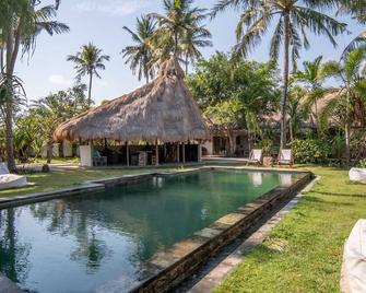 Lodge Individual Vip With Terrace With Garden View - Kuta - Pool