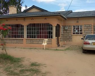 Joppers Guest House - Machakos - Edificio