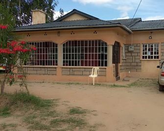 Joppers Guest House - Machakos - Edificio