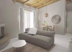 Avres Apartments - Skiathos - Living room