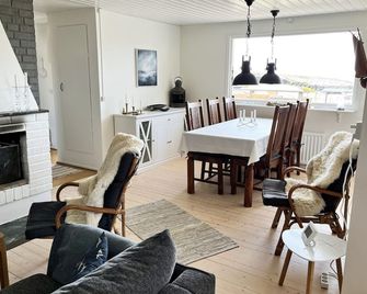 Unique holiday accommodation on Långholmen in Gothenburg's western archipelago | SE08071 - Torslanda - Dining room