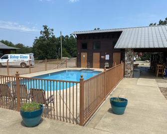 New Hochatown Lodge - Broken Bow - Pool