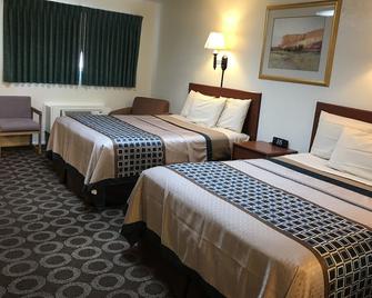 Canyonlands Motor Inn - Monticello - Bedroom