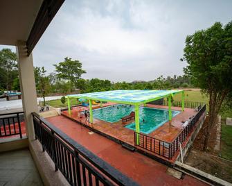 River View Resort - Dūngarpur - Balcony