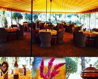 Ummaid Bagh Resort - Bundi - Restaurante