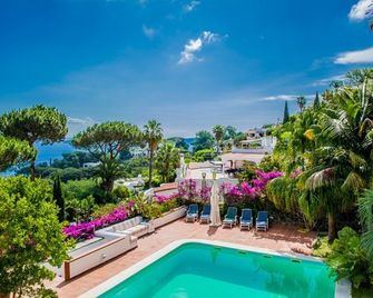 Villa Enaria - Ischia - Piscina