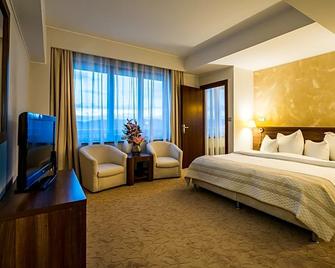 Grand Hotel - Târgu Mureş - Bedroom