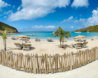Le Domaine Anse Marcel Beach Resort - Anse-Marcel - Playa