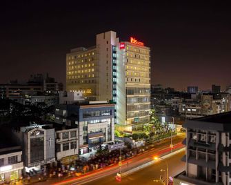 ibis Chennai City Centre - Chennai - Gebäude