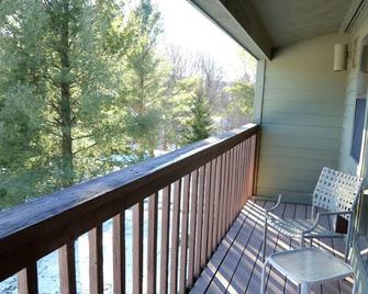 Renovated 1BR with mini-kitchen, large jacuzzi - Davis - Balcón