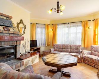 Tamas (Sza180) By Interhome - Balatonőszöd - Sala de estar