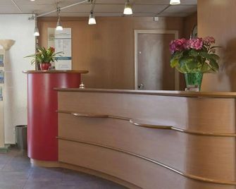 Resothel Group - Le Cannet - Recepció