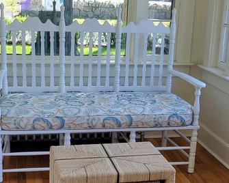 Historic home at West Point on Main Street. 1 mile from Thayer Gate! - Highland Falls