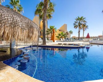 Charming Retreat: 1-Bedroom Condo In Historic Sjd - San José del Cabo - Piscina