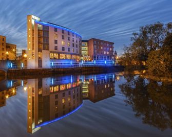 أبسولوت هوتل ليميريك - ليميريك - مبنى