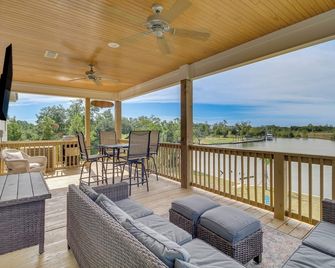 Waterfront Pass Christian Paradise 1 Mi to Beach - Pass Christian - Balcony