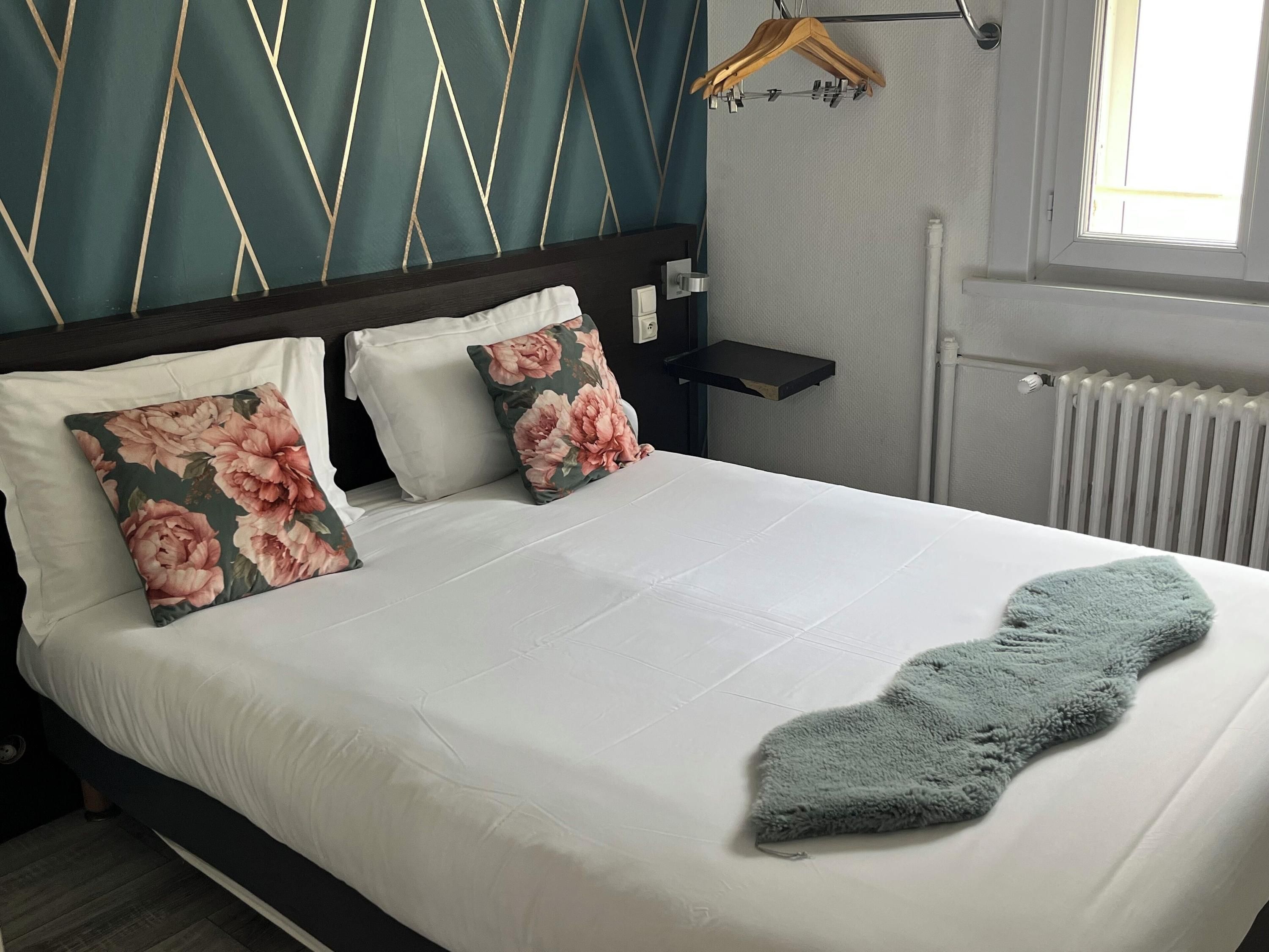 Hotel Au Spatial - Amiens - Bedroom