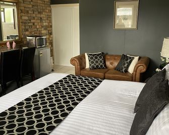 Centre Point Mid City Motor Inn - Warwick