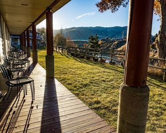 Absaroka Lodge - Gardiner - Balcón