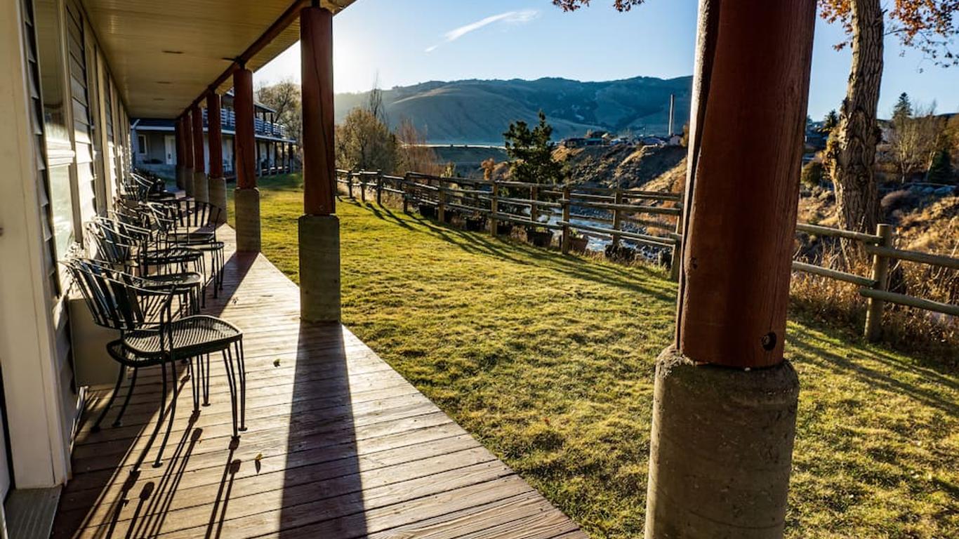 Absaroka Lodge