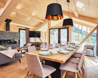 Luxury chalet with pool and sauna by the ski lift - Haus Im Ennstal - Essbereich