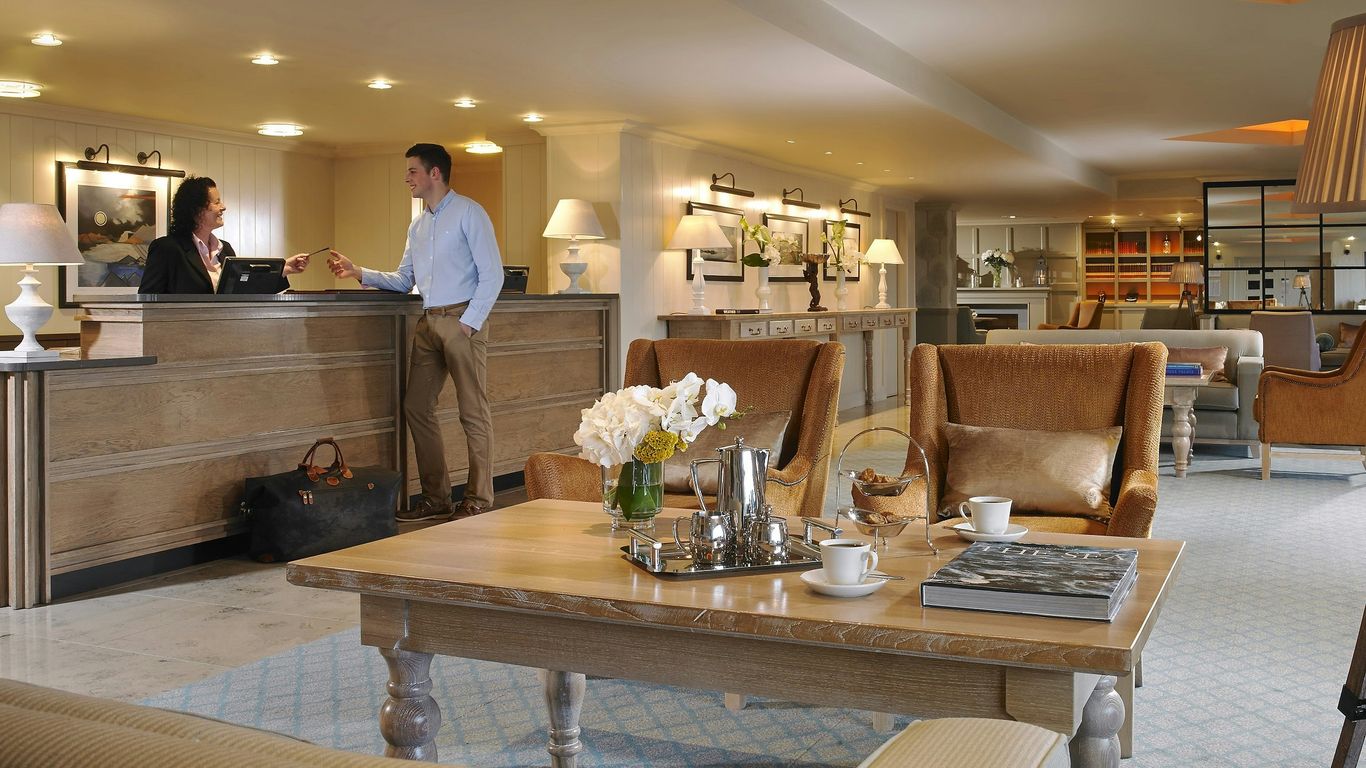 Westport Coast Hotel