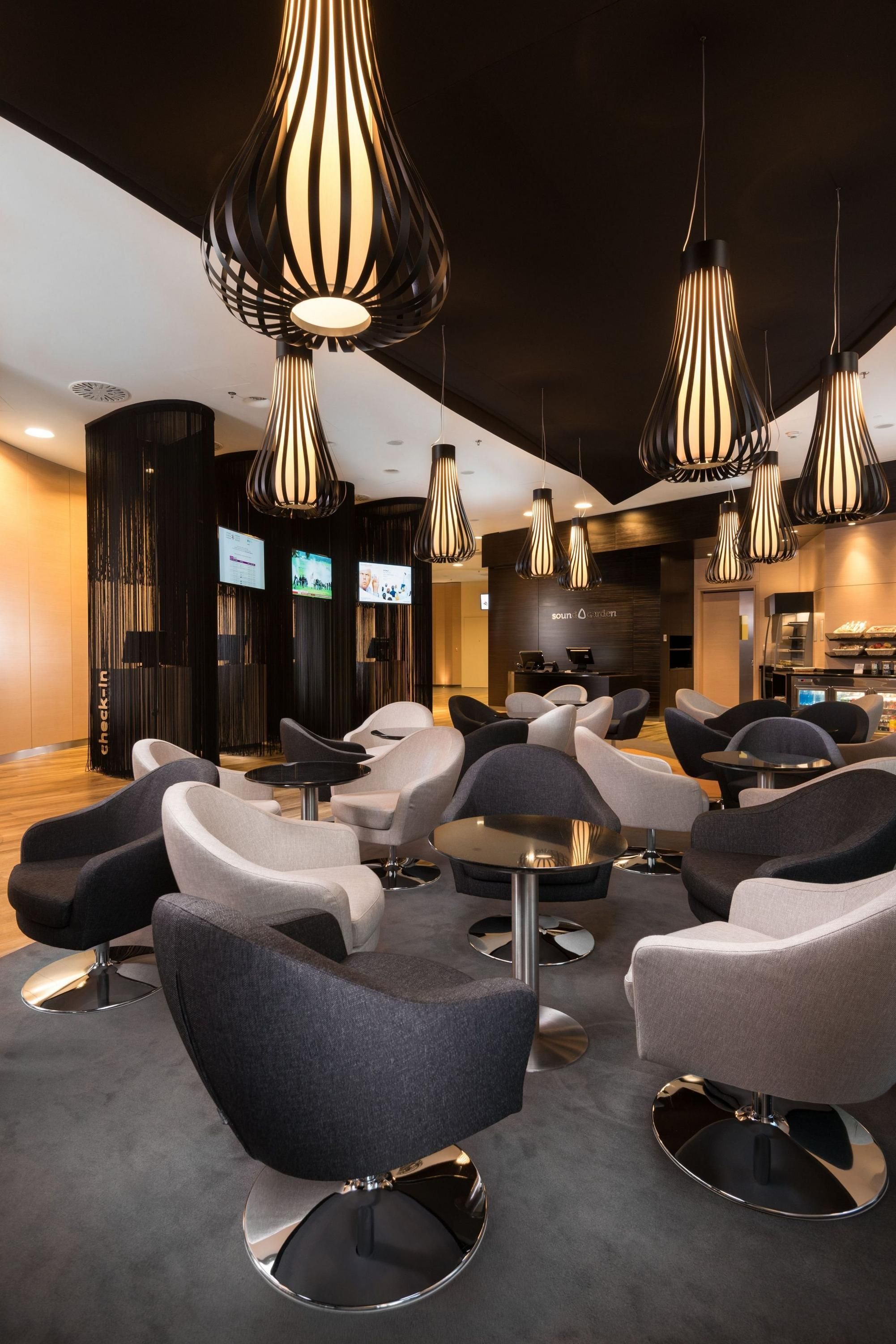 Sound Garden Hotel Airport - ורשה - טרקלין
