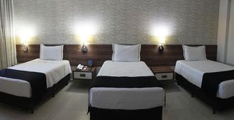 Hotel D'Luca - Cuiabá - Yatak Odası