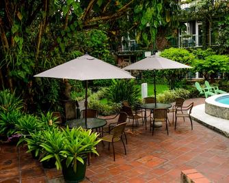 Novo Hotel & Suite - San Salvador - Patio