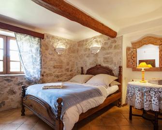 La Bastide Des Pins - La Bastide - Chambre