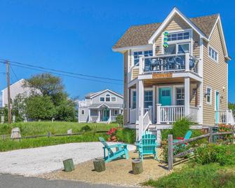 Plovers Nest - Newburyport - Building